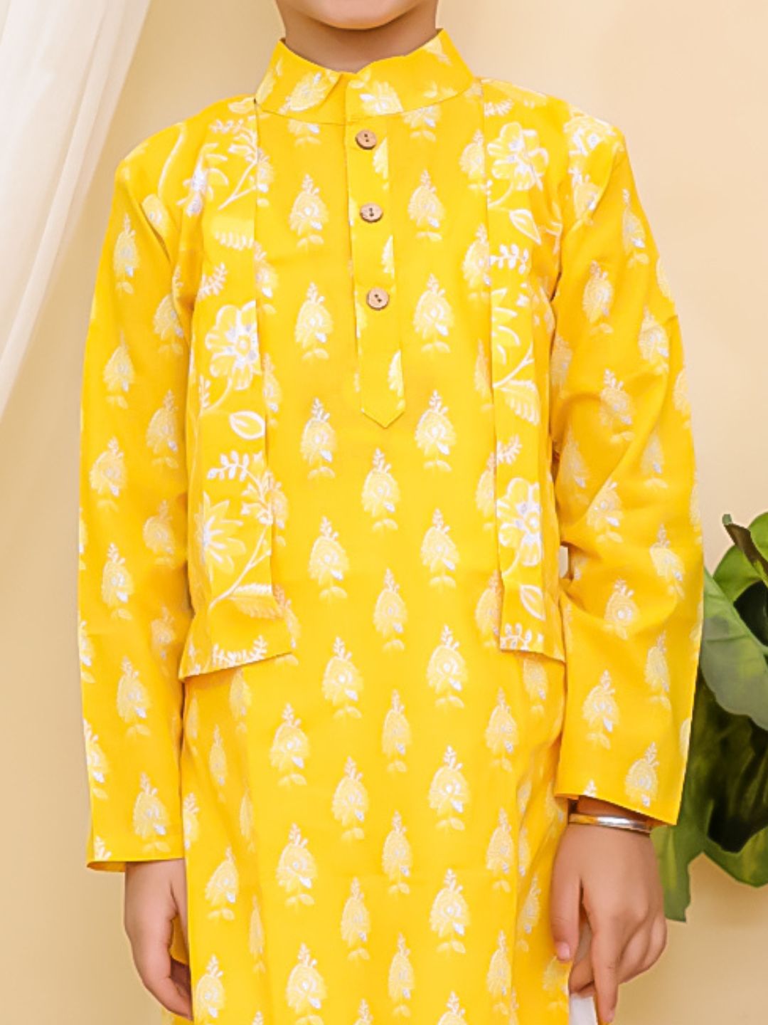 Yellow Full sleeves Floral Print Cotton Kurta Pyjama For Boys