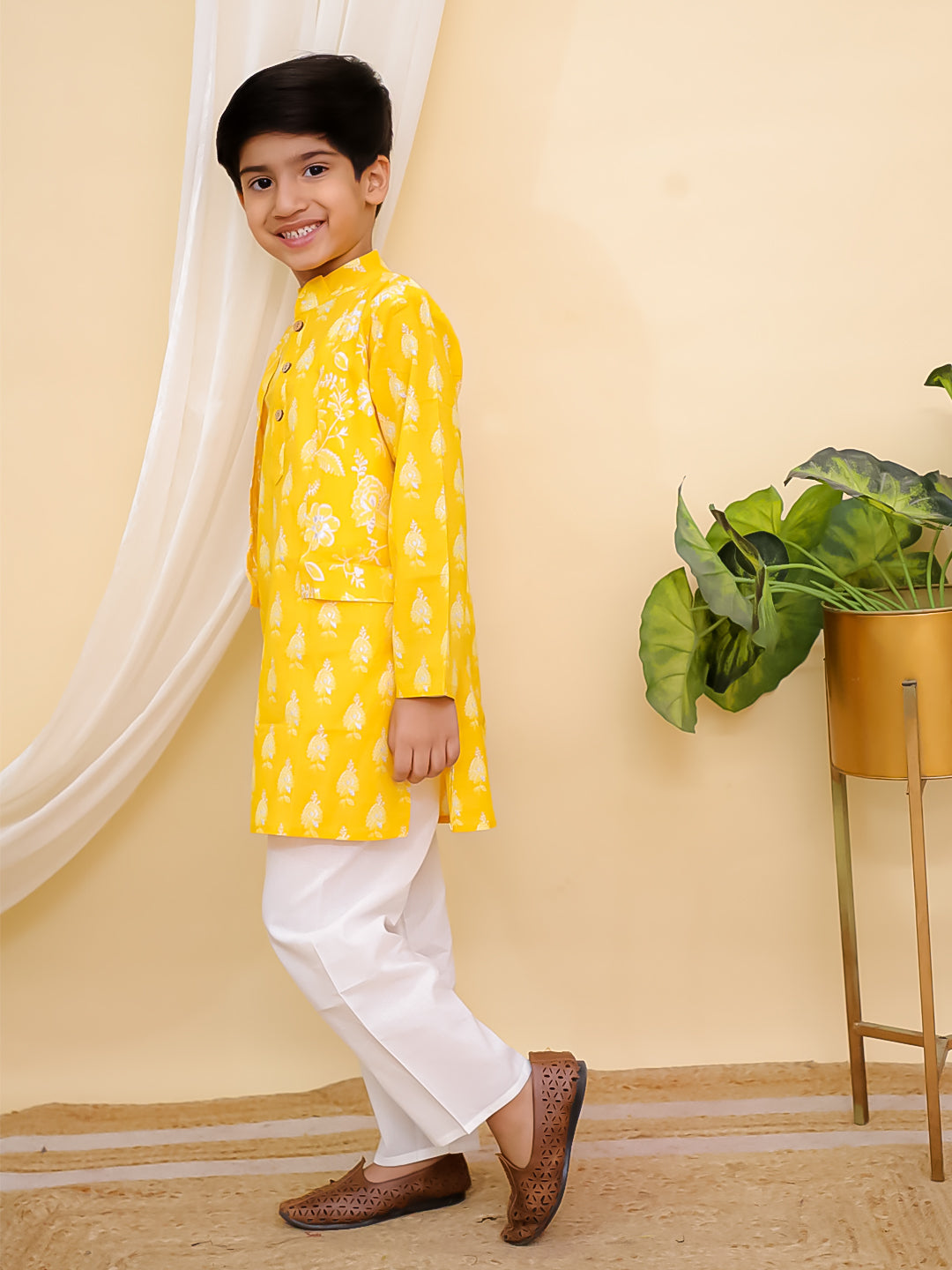 Yellow Full sleeves Floral Print Cotton Kurta Pyjama For Boys