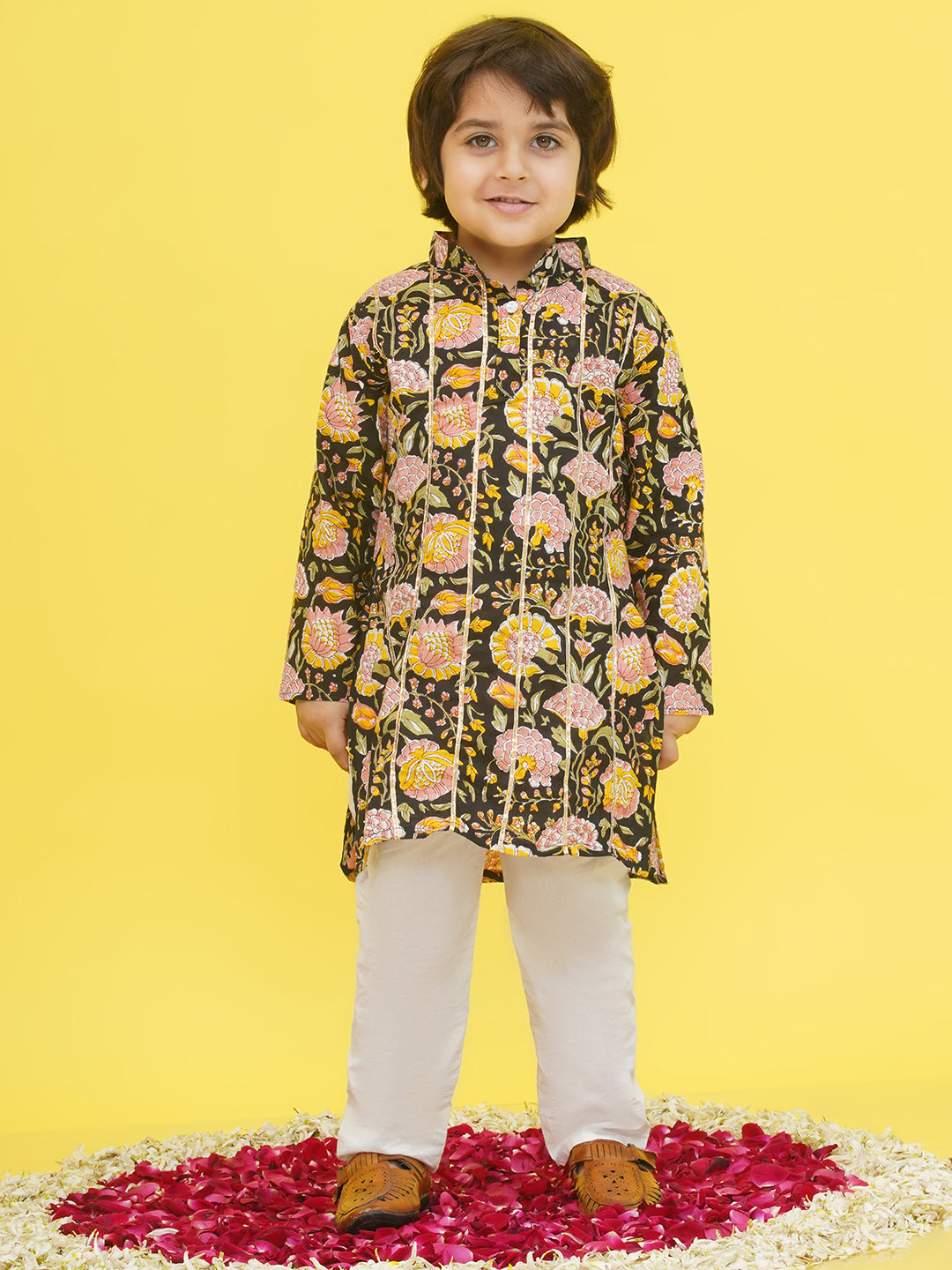 Black Full sleeves Floral Print Cotton Kurta Pyjama For Boys - AJ Dezines