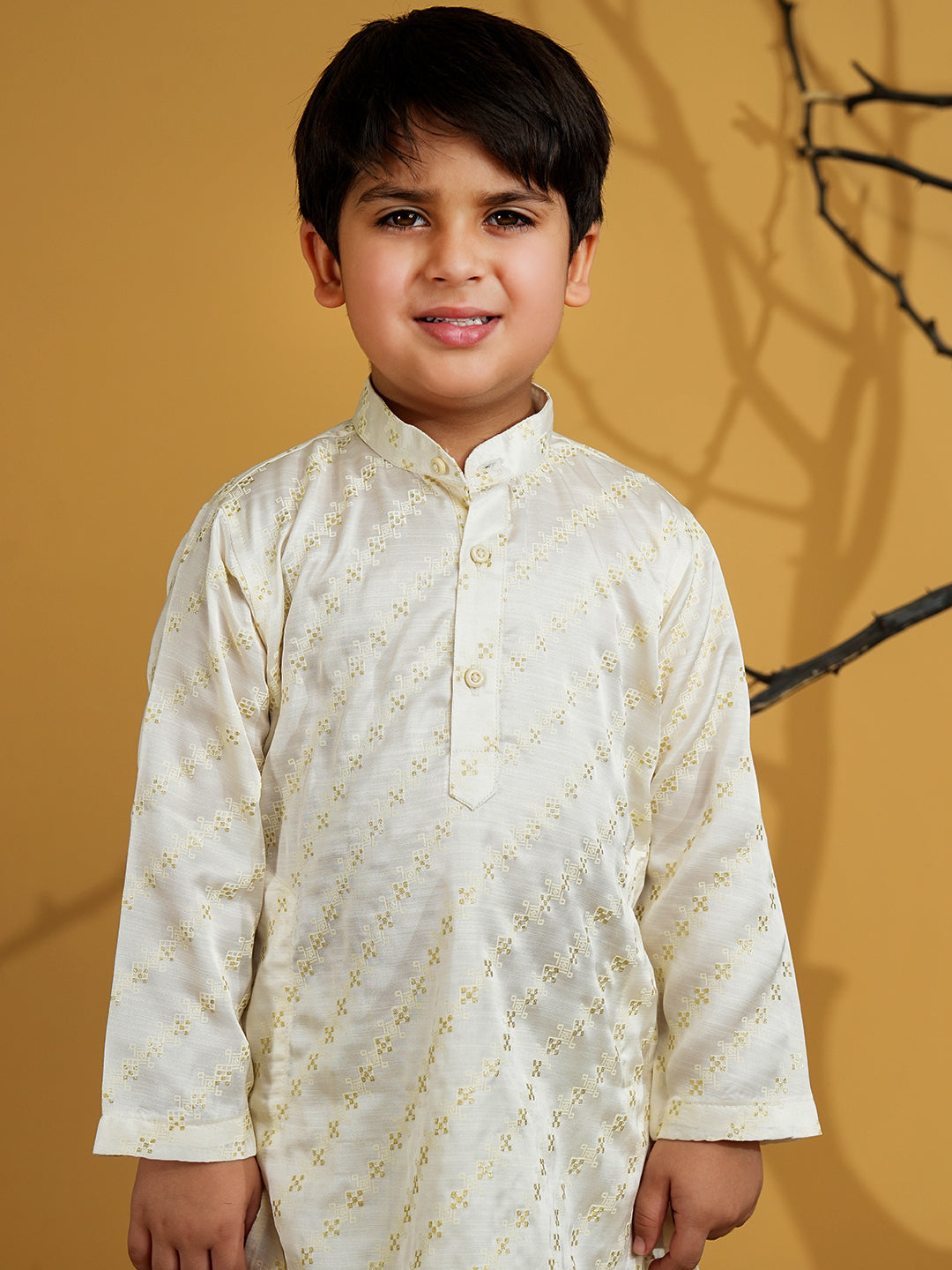 Holi White Silk Blend Full Sleeves Embroidered Kurta Pyjama Set - AJ Dezines