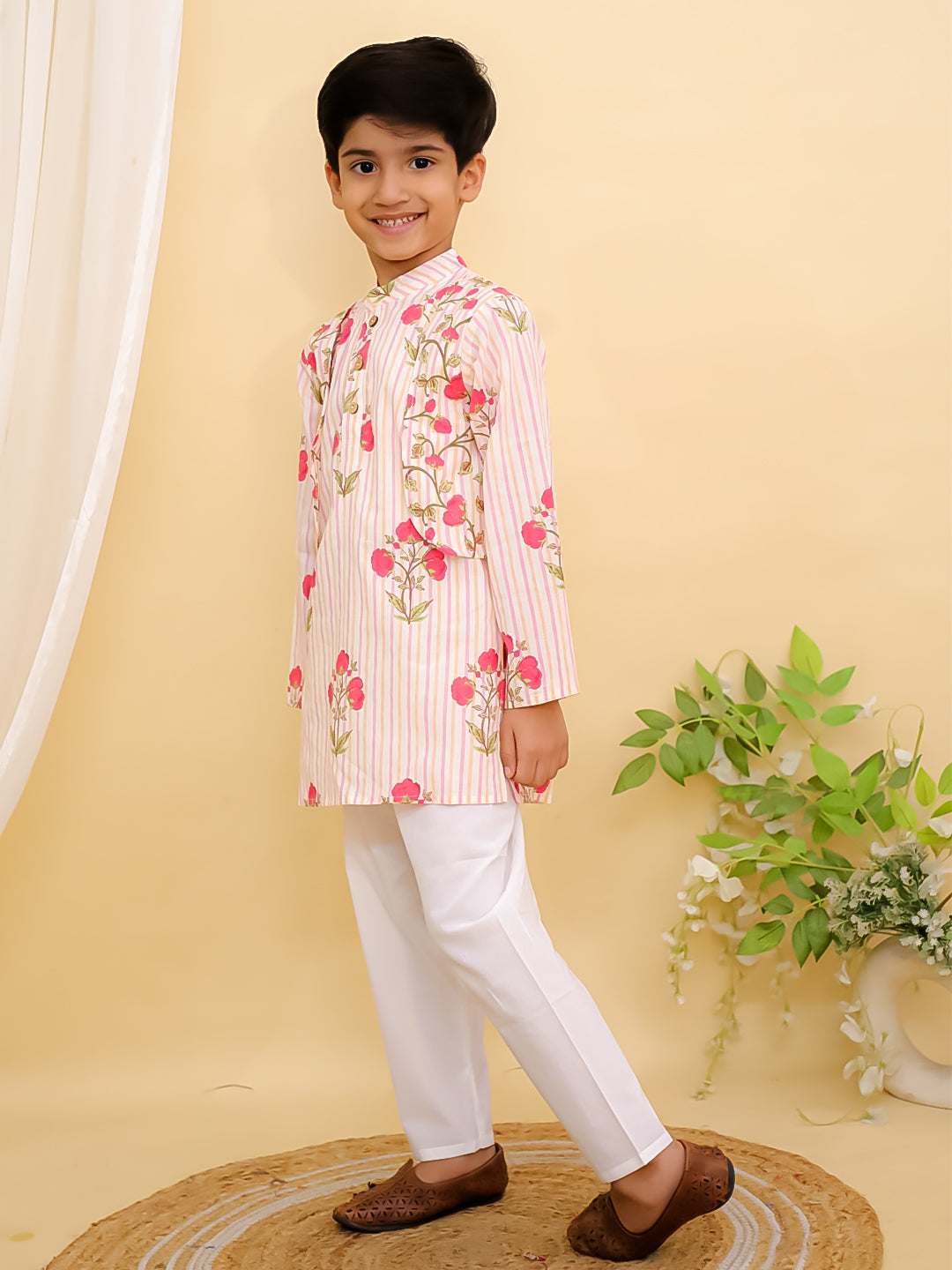 Red Cotton Full sleeves Floral Print Kurta Pyjama Set