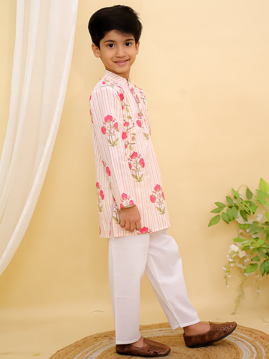 Red Cotton Full sleeves Floral Print Kurta Pyjama Set