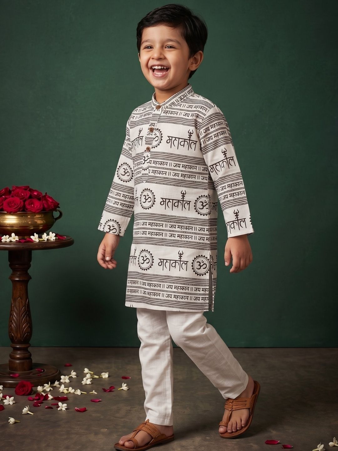 Boys White Cotton Full sleeves Om Mahakal Printed Kurta Pyjama Set