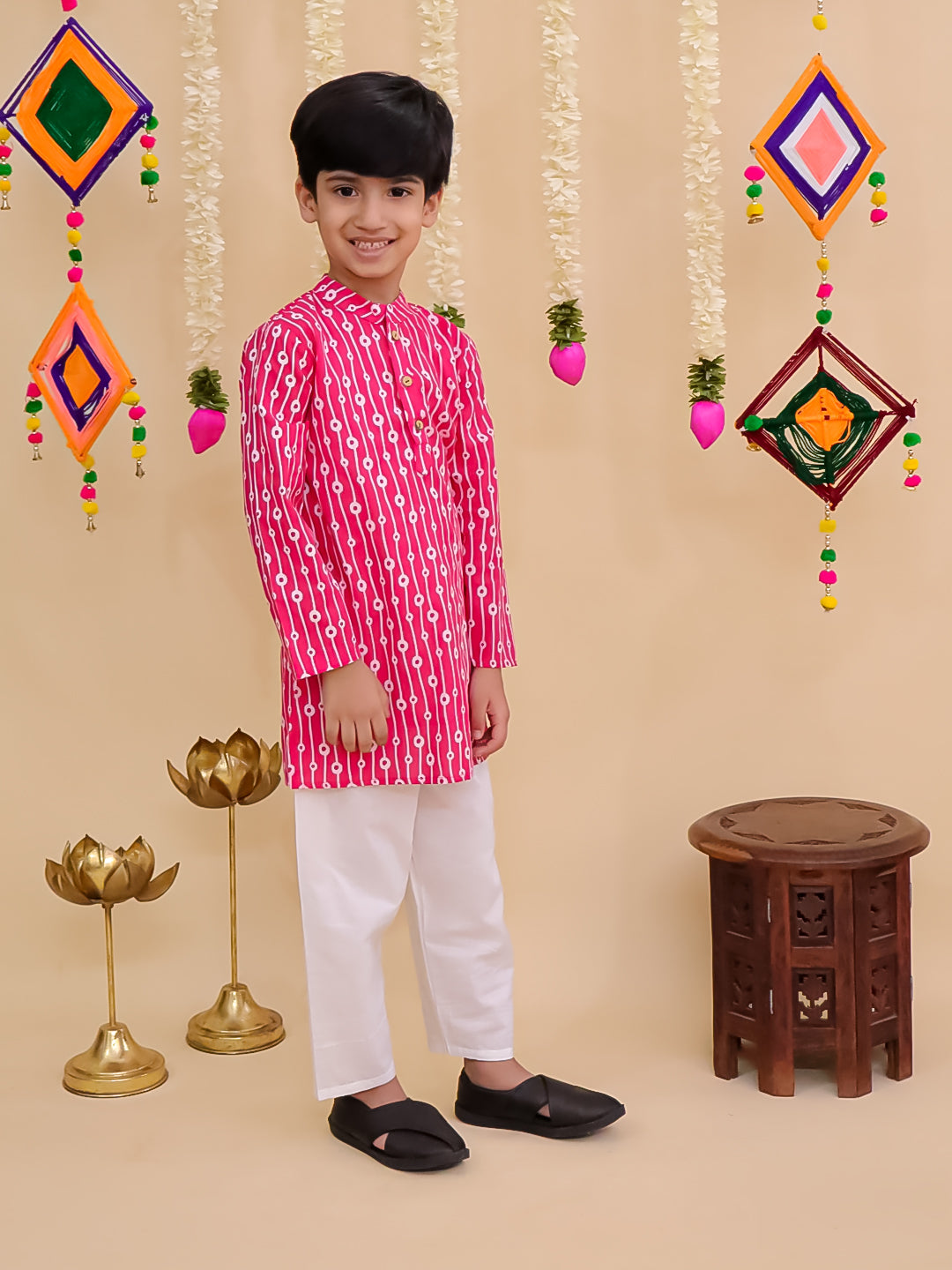 Boys Pink Cotton Full sleeves Printed Kurta Pyjama Set - AJ Dezines