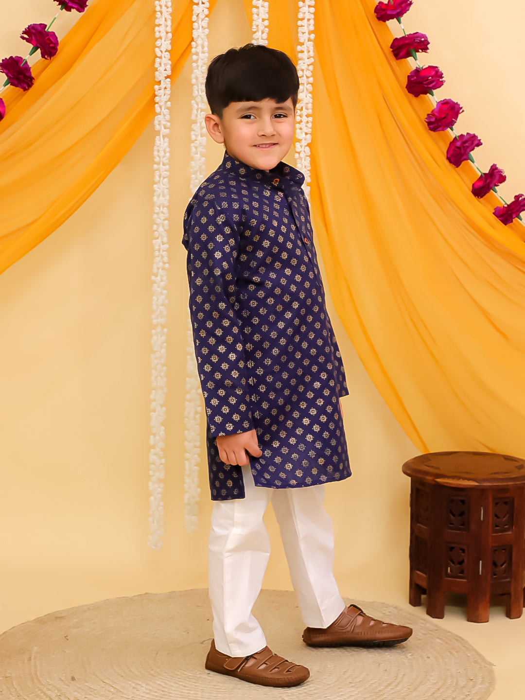 Blue Cotton Full sleeves Foil Printed Kurta Pyjama Set