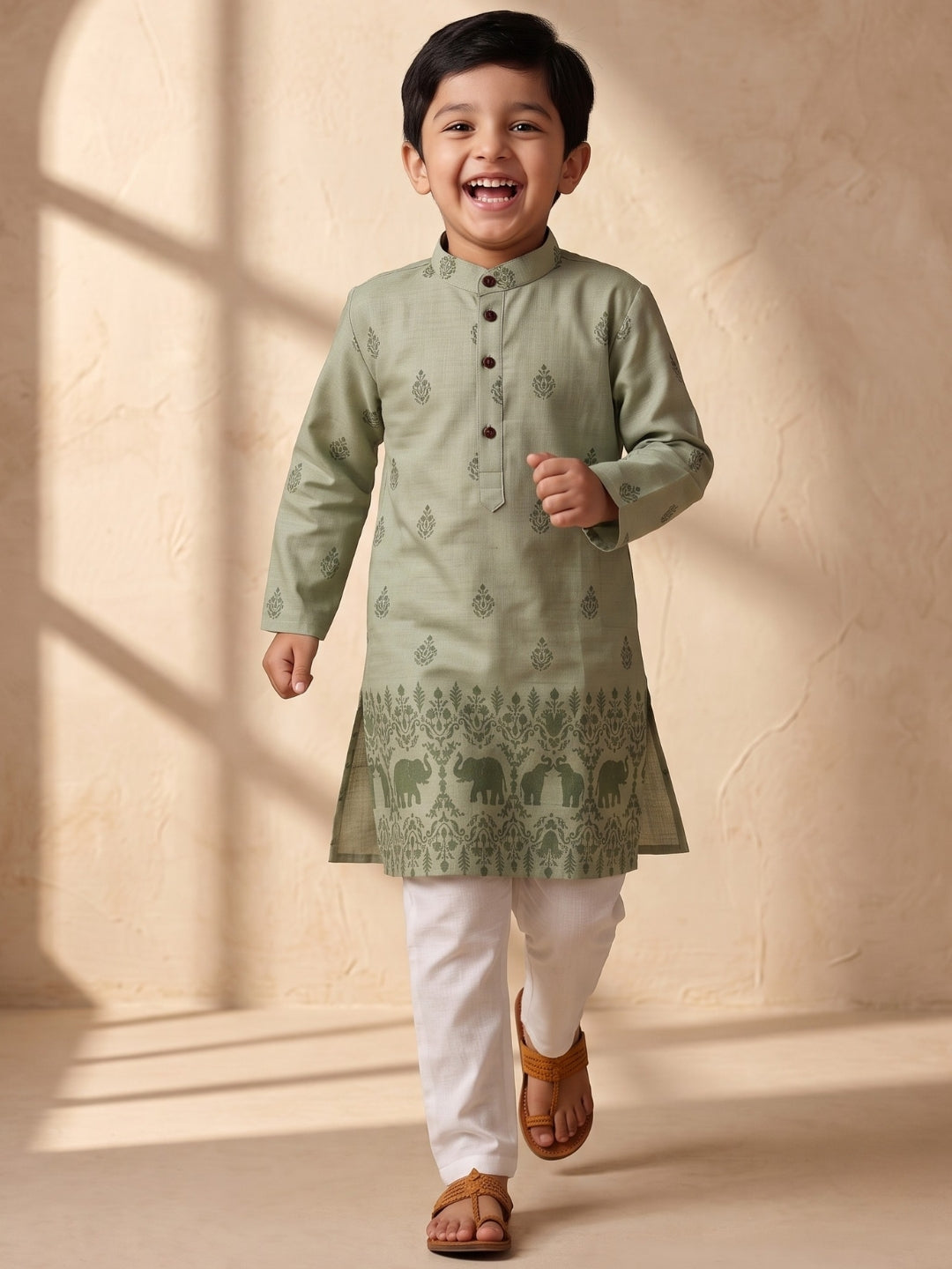 Green Elephant Printed Cotton Blend Kurta Pyjama Set For Boys