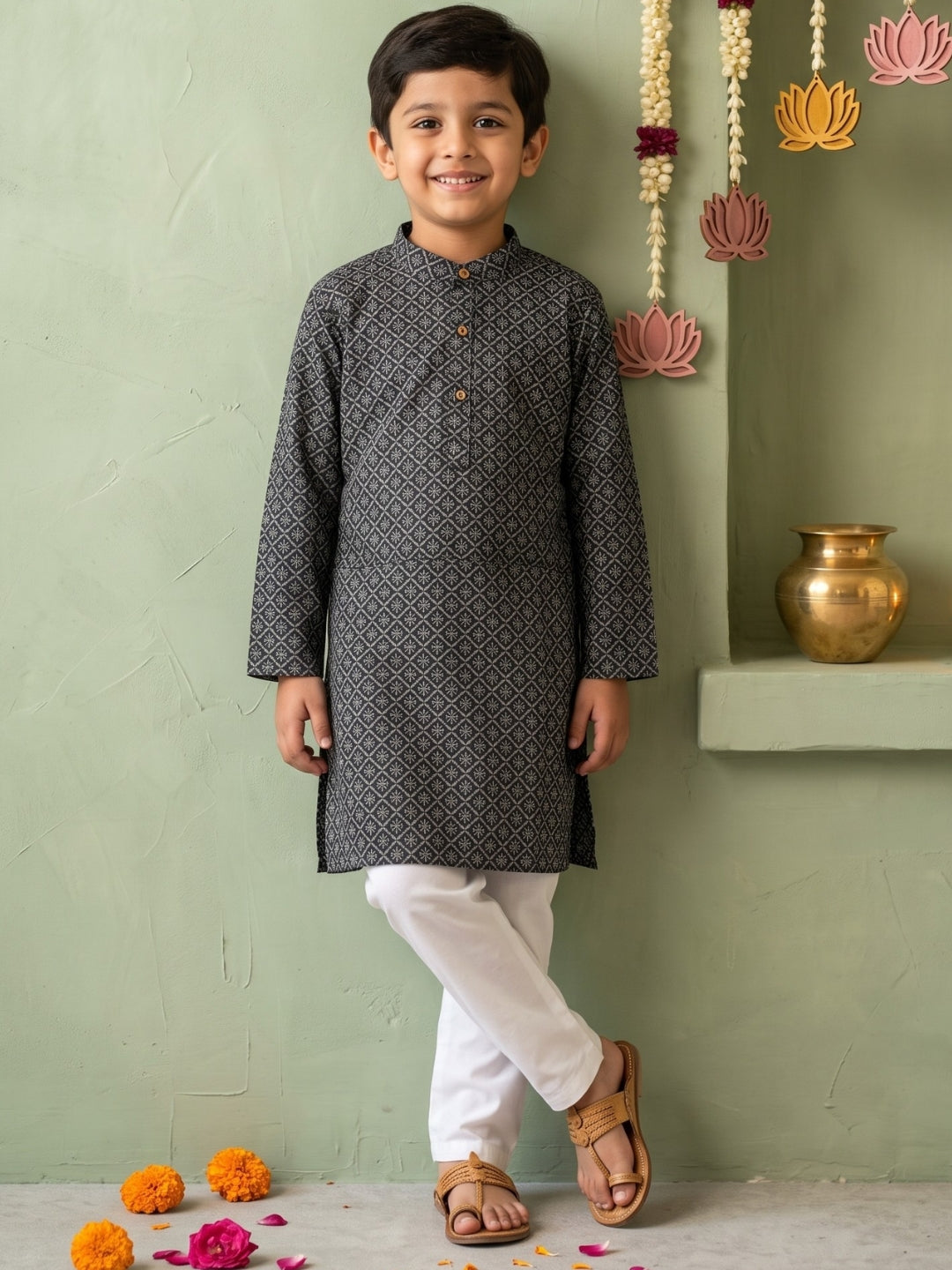 Black Floral Geometric Print Cotton Blend Kurta Pyjama Set For Boys