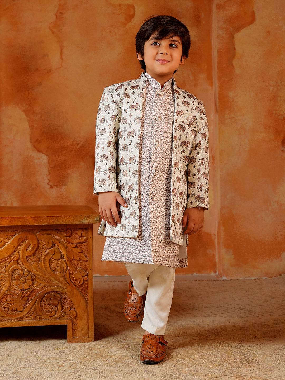 BROWN Jacquard Full Sleeves Rich Elephant Embroidery Sherwani