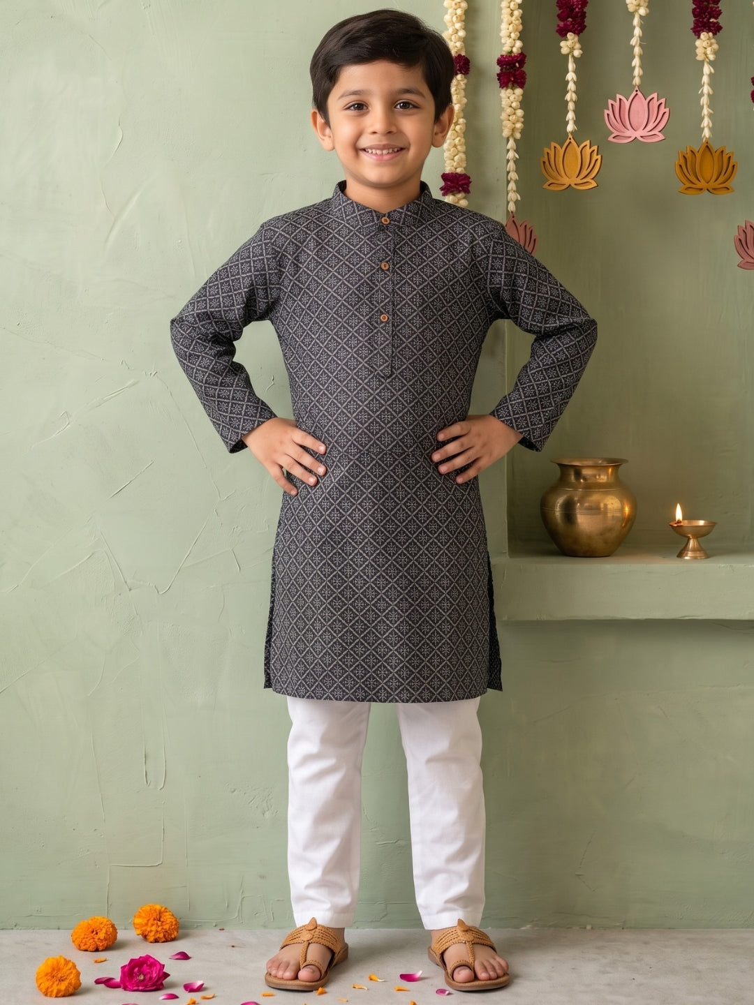 Black Floral Geometric Print Cotton Blend Kurta Pyjama Set For Boys