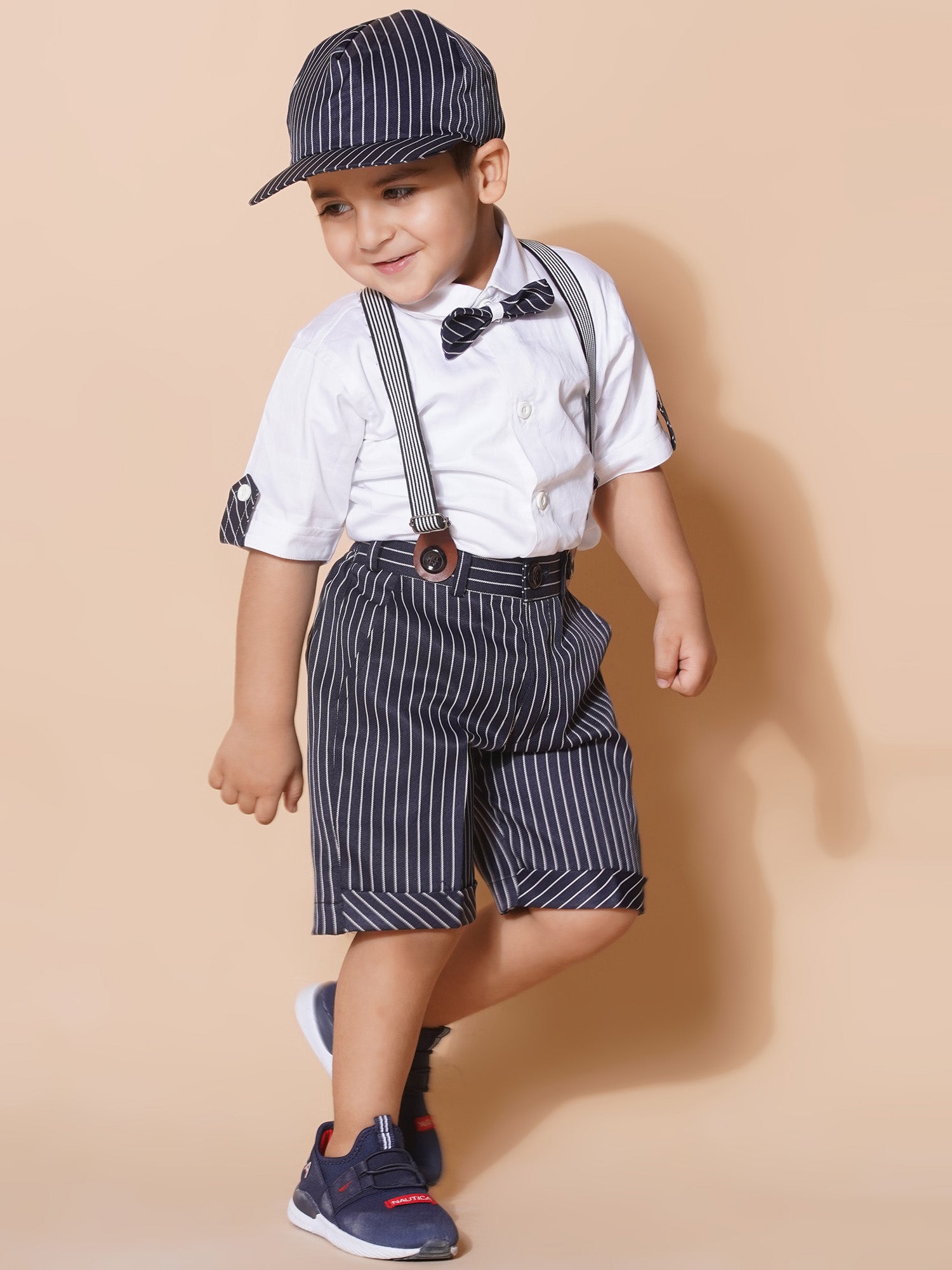 Kids Boys Black Solid Pure Cotton Dungaree - AJ Dezines