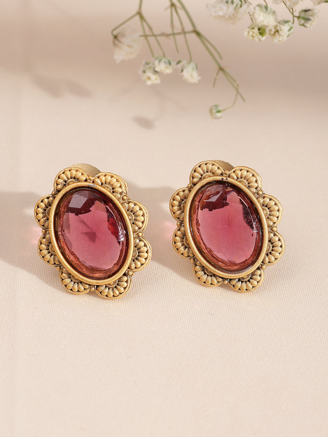 A Complimentary Touch of Glam-FREE