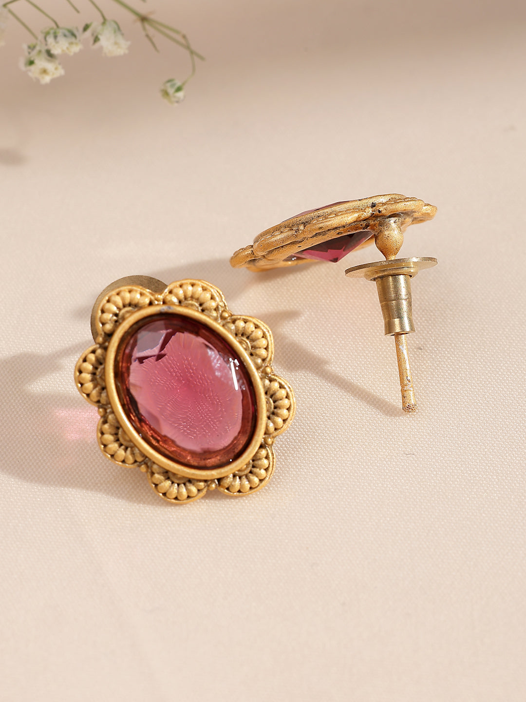 A Complimentary Touch of Glam-FREE