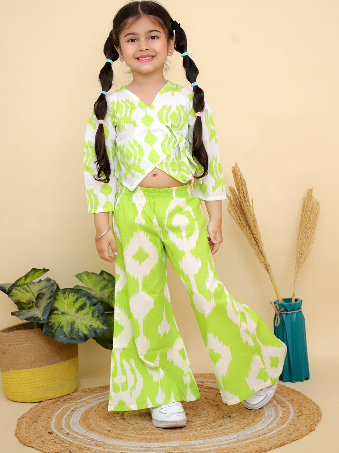 Green Full sleeves Abstract Cotton Co-Ord Sets For Girls - AJ Dezines