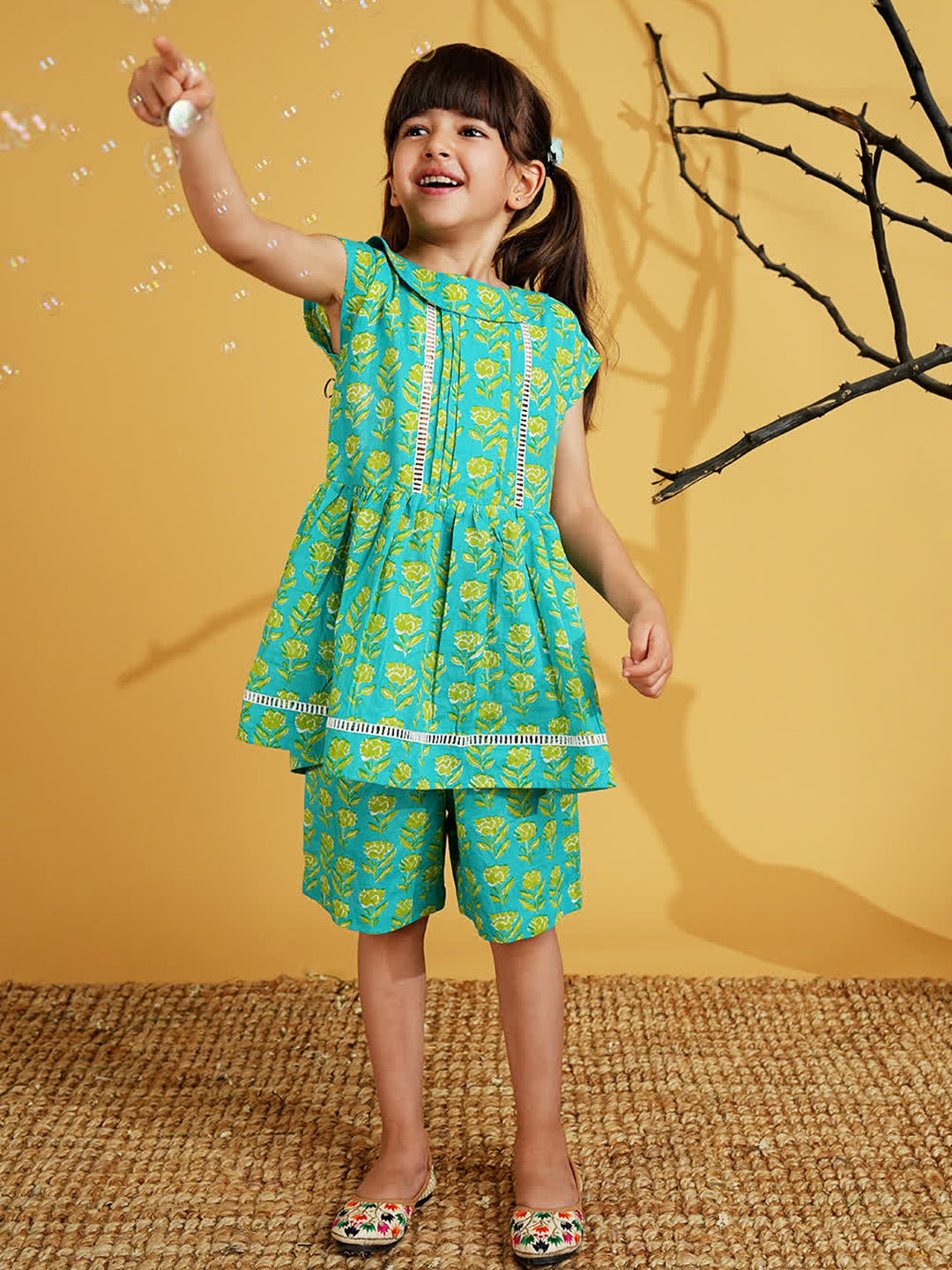 Green Cotton Half Sleeves Floral Printed Girls Co-Ords - AJ Dezines