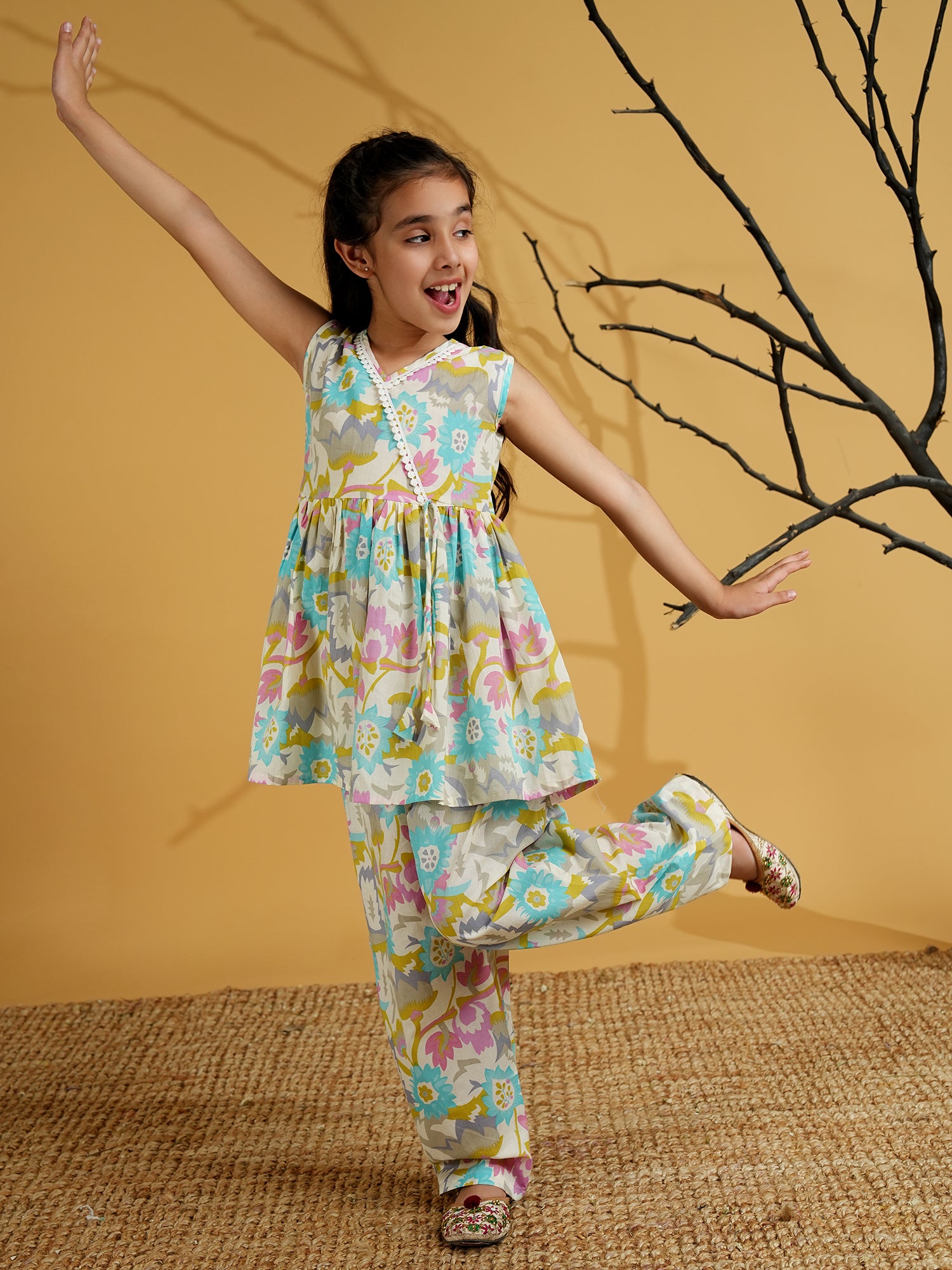 Blue Cotton Sleeveless Floral Print and Lace Work Girls Co-Ords - AJ Dezines