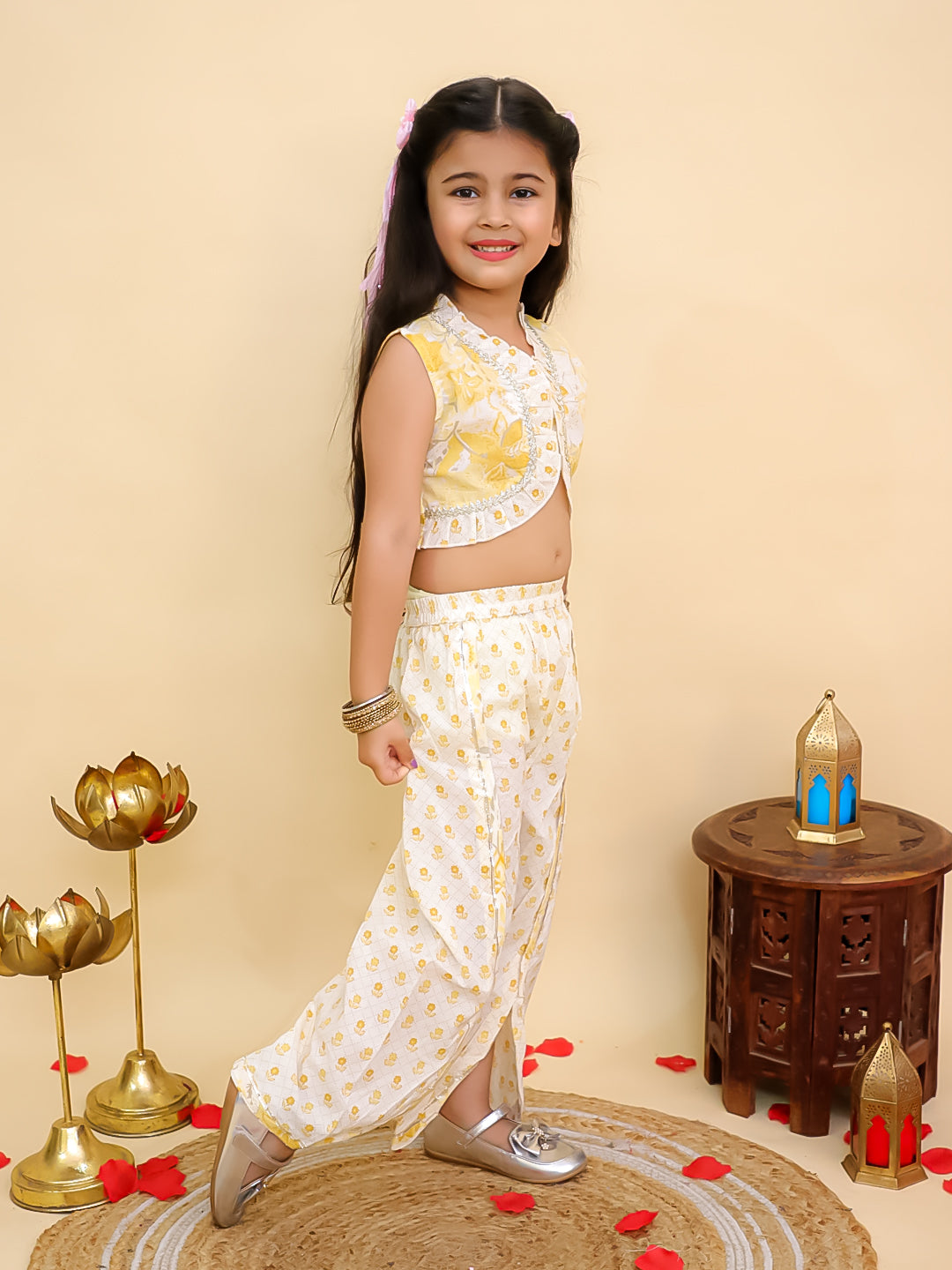 Mustard Cotton Sleeveless Floral Print Stylish Casual Outfit Co-Ords Set For Kids Girls